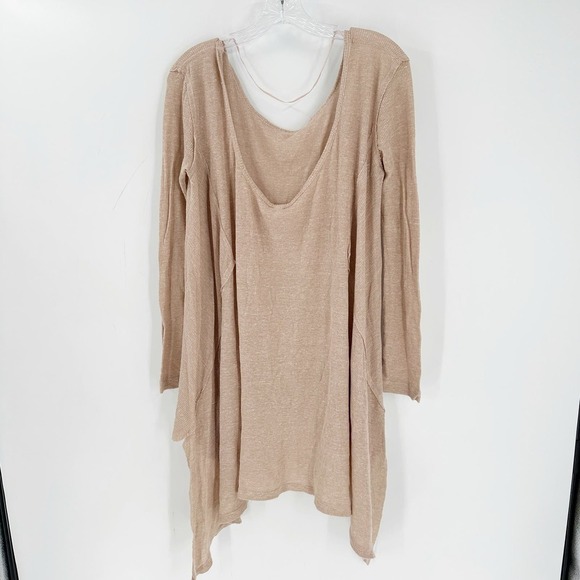 We The Free Beige Long Sleeve Scoop Neck The Incredible Tee Top Medium FLAWED - Picture 4 of 14